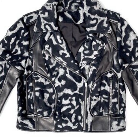 Authentic DVF Diane Von Furstenberg Leopard Print Moto, Wool/Leather Jacket, 6. - Picture 4 of 11